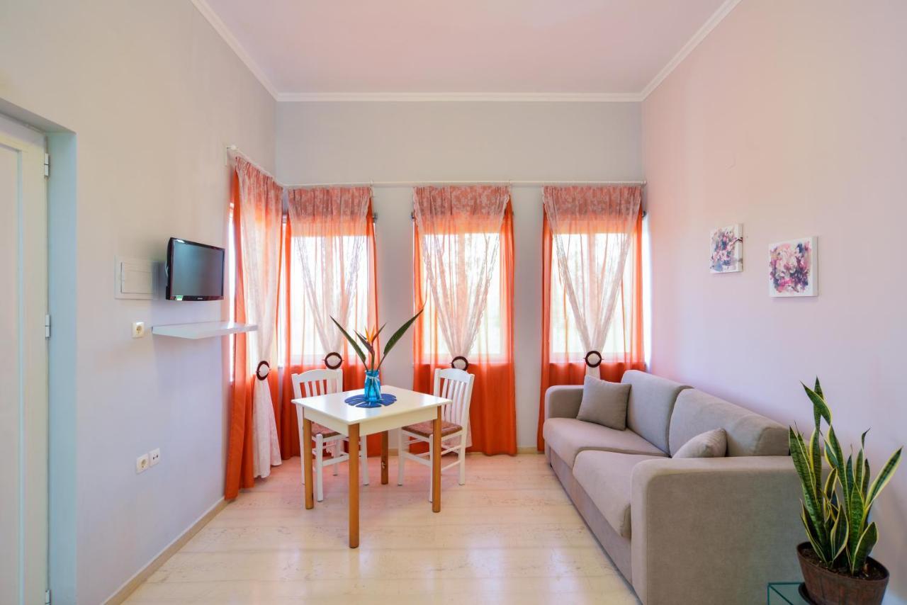 Poseidon Apartments Kato Daratso Esterno foto
