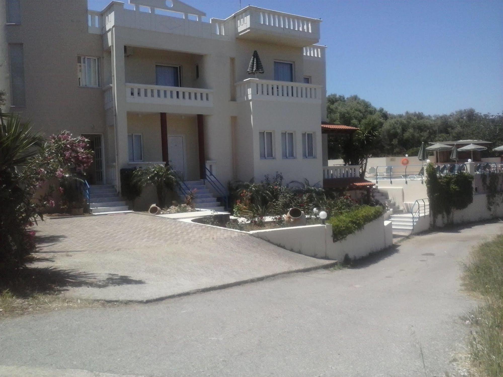 Poseidon Apartments Kato Daratso Esterno foto