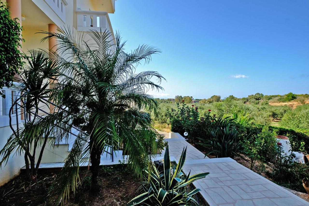 Poseidon Apartments Kato Daratso Esterno foto